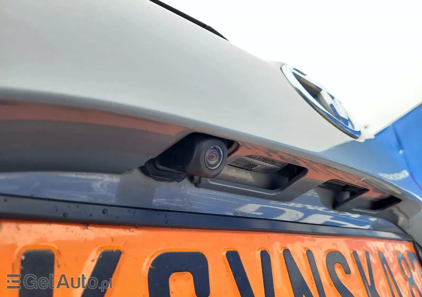 TOYOTA Yaris Hybrid 100 Active