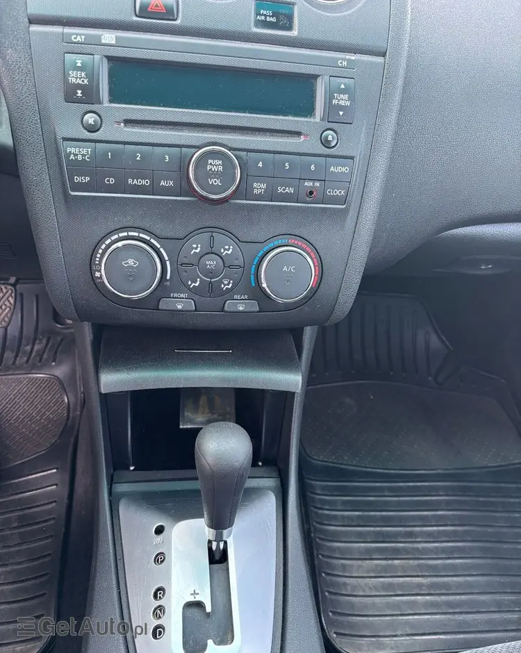 NISSAN Altima 