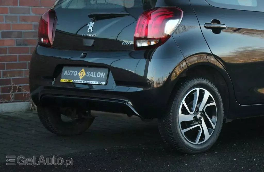 PEUGEOT 108 