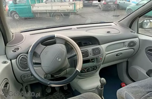 RENAULT Scenic 