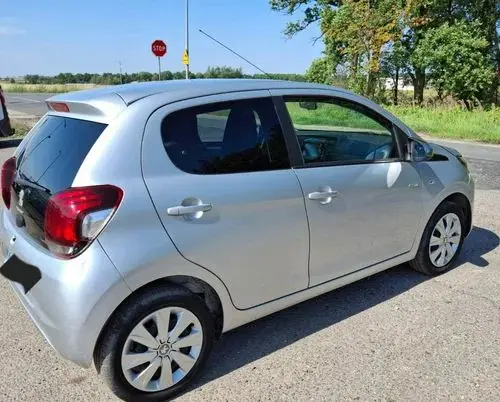 PEUGEOT 108 