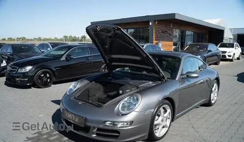 PORSCHE 911 Carrera 