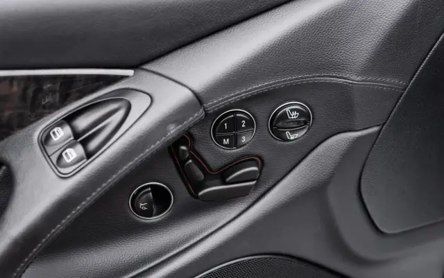 MERCEDES-BENZ SL 350 7G-TRONIC Sport