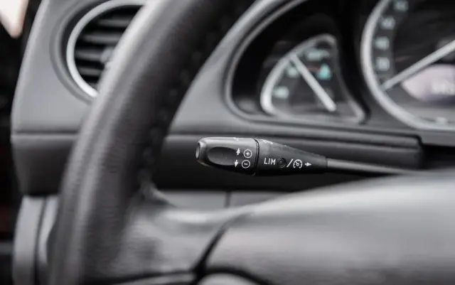 MERCEDES-BENZ SL 350 7G-TRONIC Sport