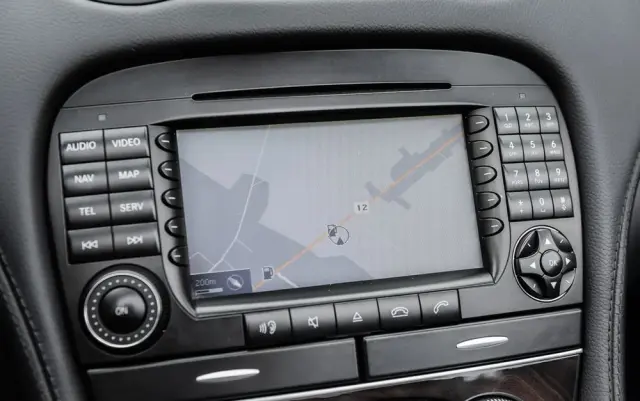 MERCEDES-BENZ SL 350 7G-TRONIC Sport