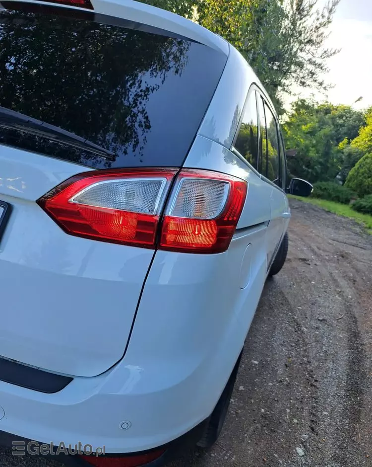 FORD Grand C-MAX 1.6 TDCi Titanium