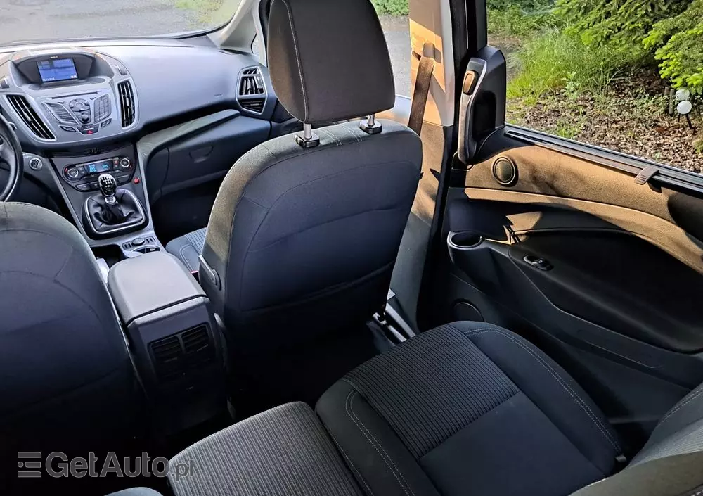 FORD Grand C-MAX 1.6 TDCi Titanium