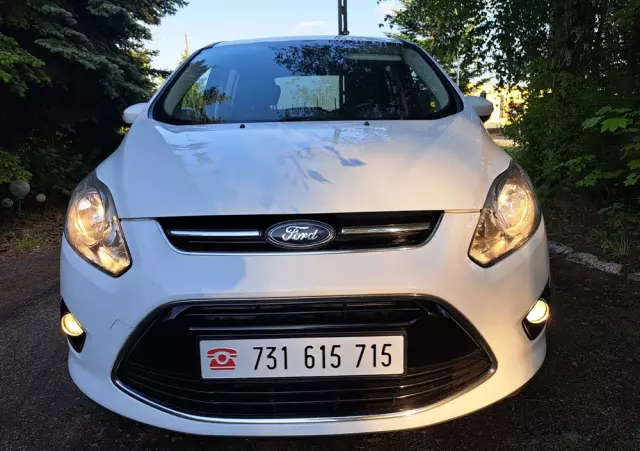 FORD Grand C-MAX 1.6 TDCi Titanium