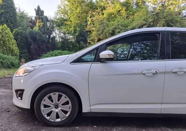 FORD Grand C-MAX 1.6 TDCi Titanium