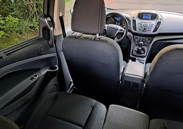 FORD Grand C-MAX 1.6 TDCi Titanium