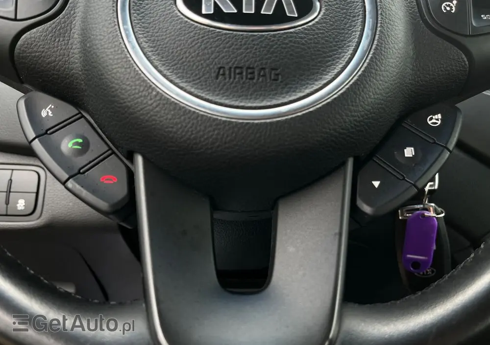 KIA Carens 1.6 GDI M