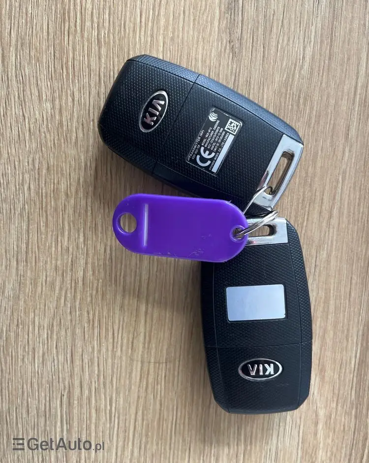 KIA Carens 1.6 GDI M