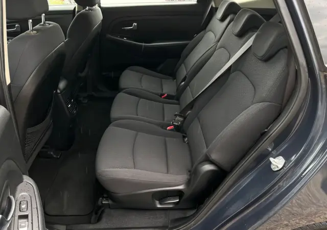 KIA Carens 1.6 GDI M