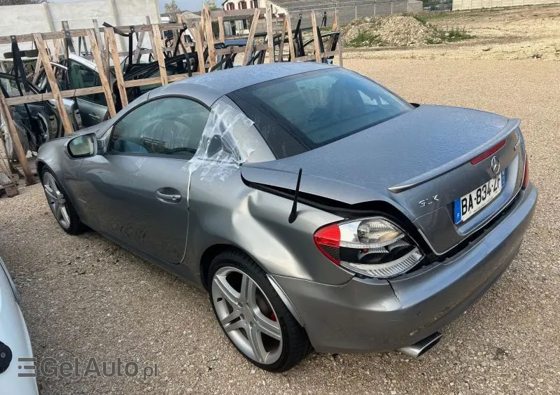 MERCEDES-BENZ SLK 
