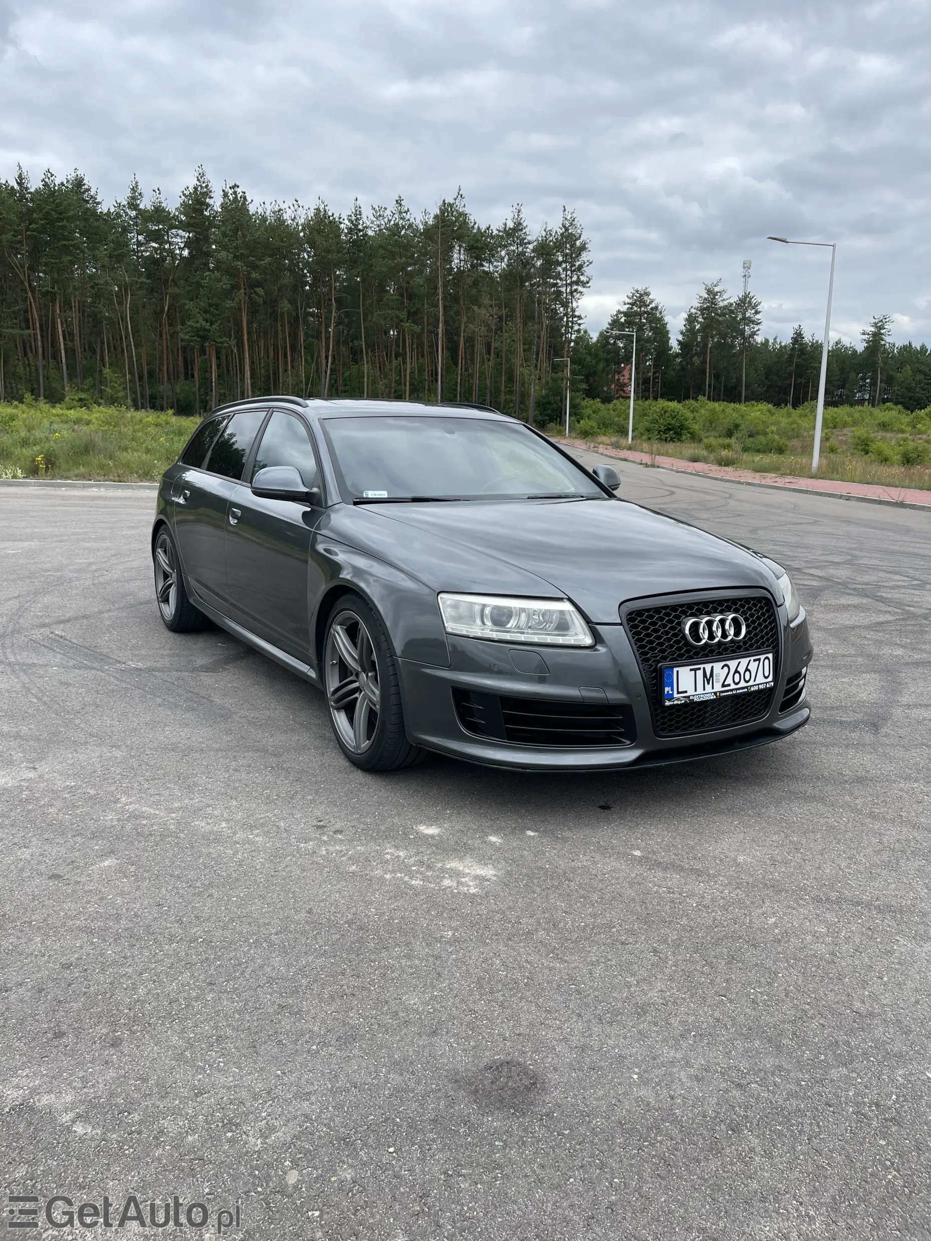 AUDI RS6 Avant Tiptronic