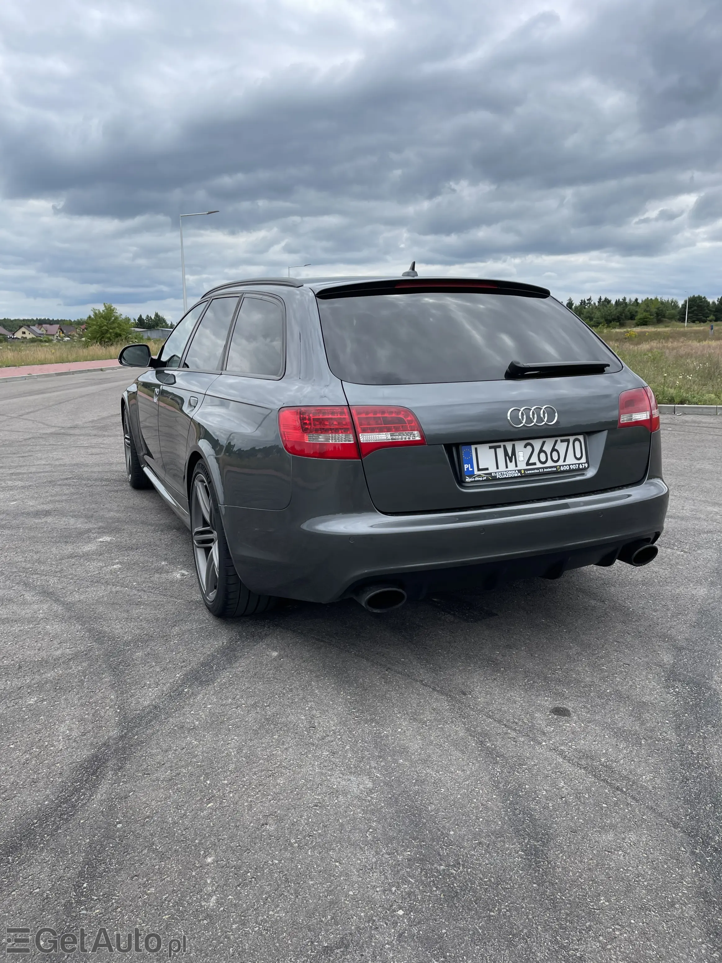 AUDI RS6 Avant Tiptronic
