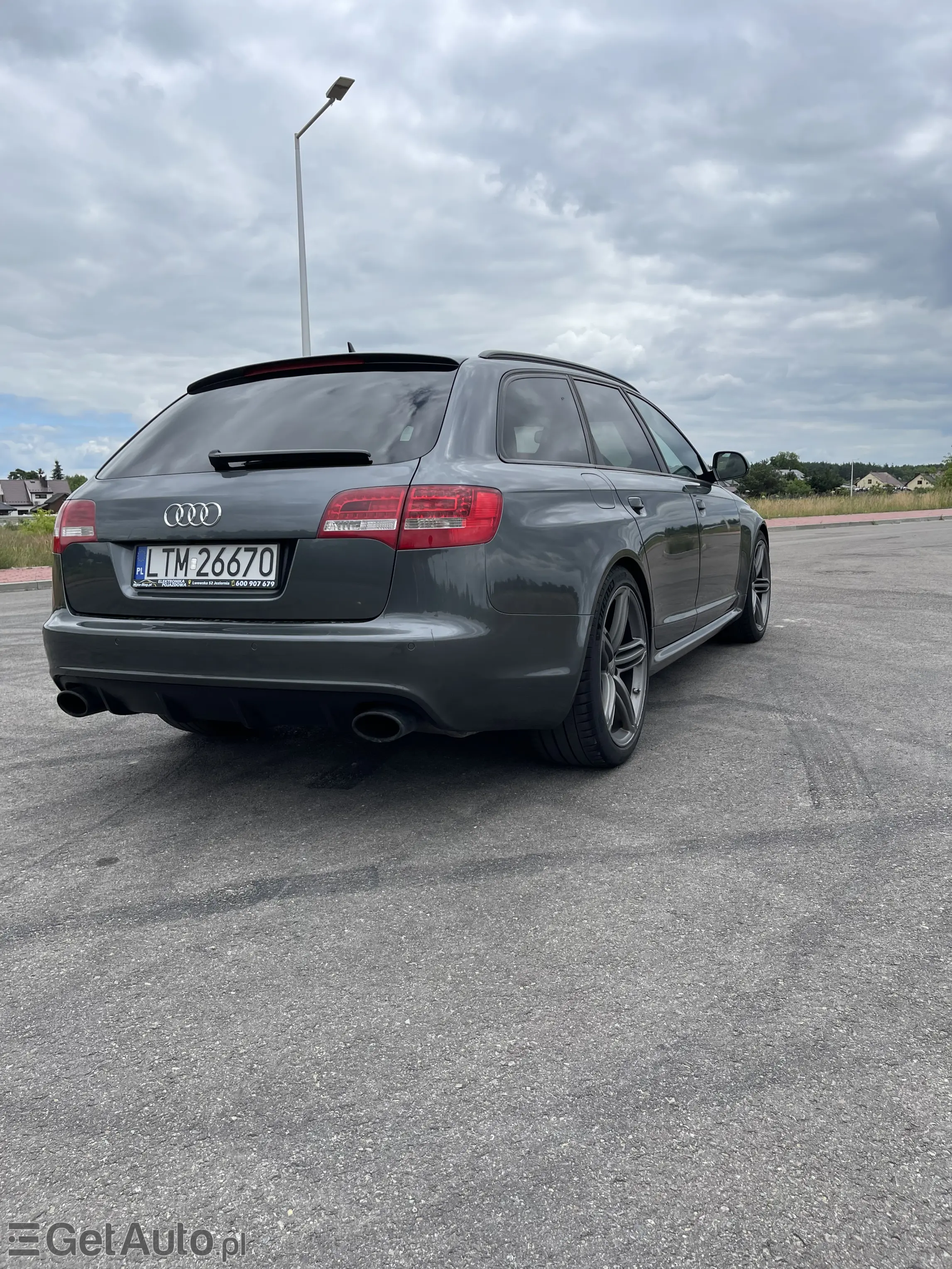 AUDI RS6 Avant Tiptronic