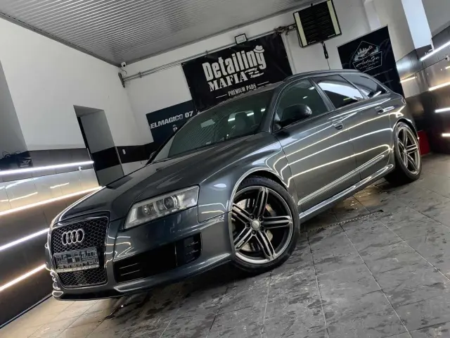 AUDI RS6 Avant Tiptronic