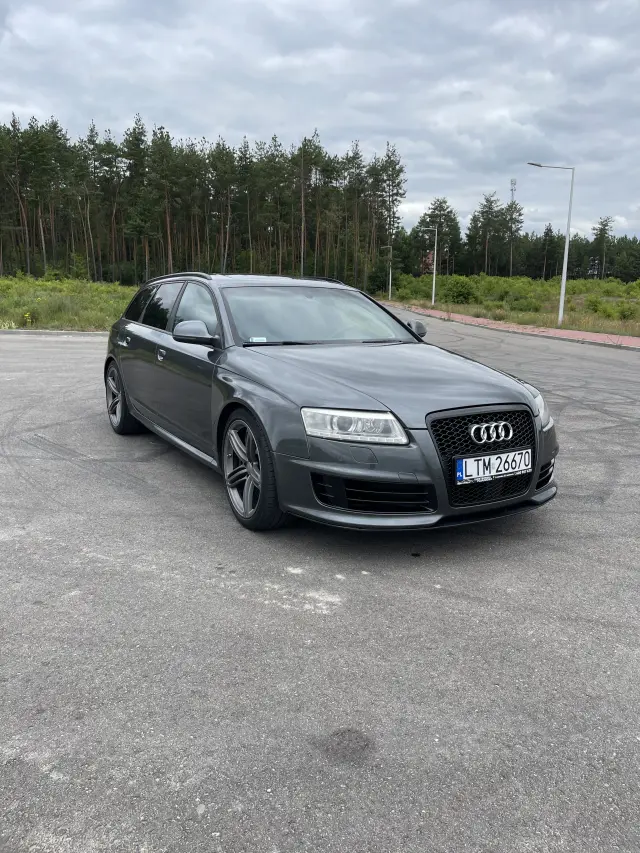 AUDI RS6 Avant Tiptronic