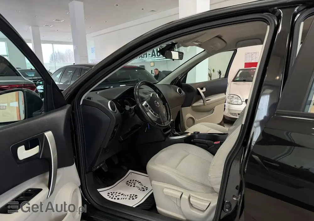 NISSAN Qashqai 2.0 dCi 4 x 4 DPF tekna