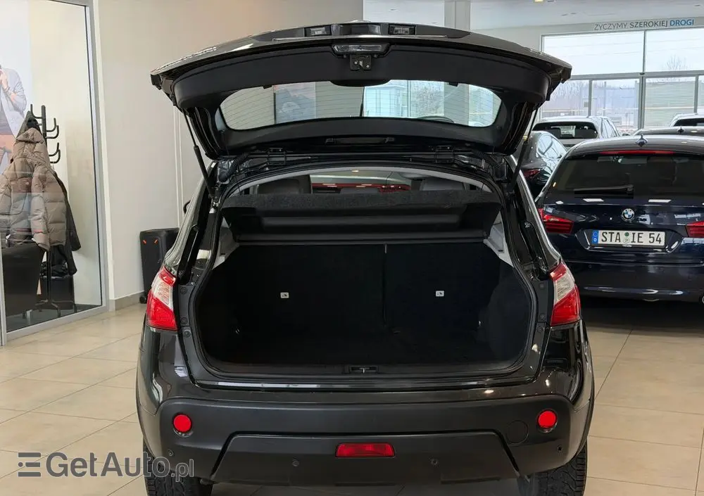 NISSAN Qashqai 2.0 dCi 4 x 4 DPF tekna