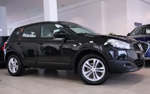 NISSAN Qashqai 2.0 dCi 4 x 4 DPF tekna