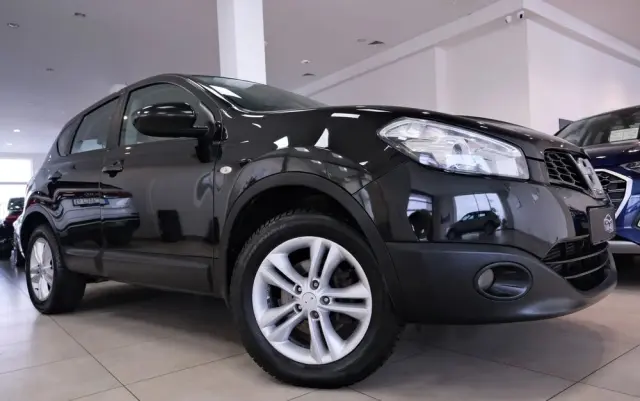 NISSAN Qashqai 2.0 dCi 4 x 4 DPF tekna