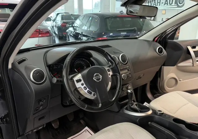 NISSAN Qashqai 2.0 dCi 4 x 4 DPF tekna