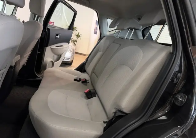 NISSAN Qashqai 2.0 dCi 4 x 4 DPF tekna