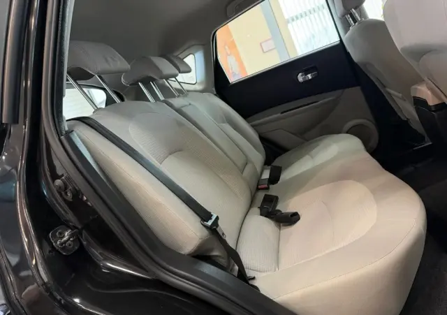NISSAN Qashqai 2.0 dCi 4 x 4 DPF tekna