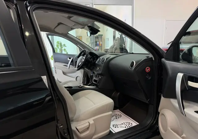 NISSAN Qashqai 2.0 dCi 4 x 4 DPF tekna