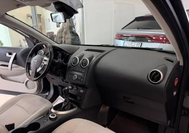 NISSAN Qashqai 2.0 dCi 4 x 4 DPF tekna