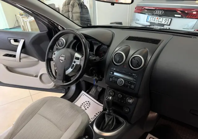NISSAN Qashqai 2.0 dCi 4 x 4 DPF tekna