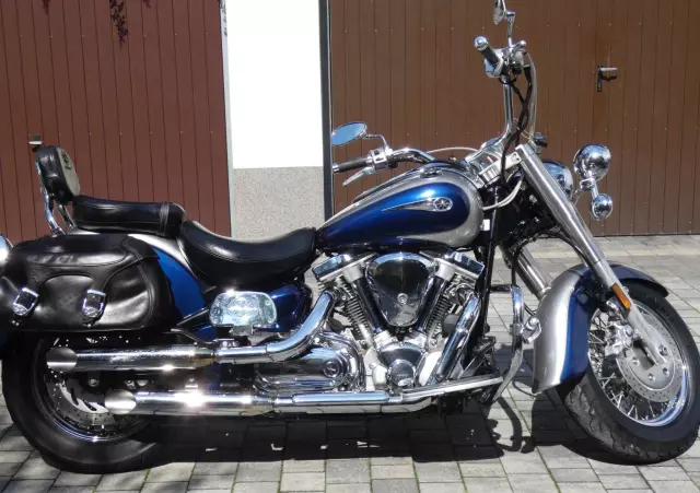 YAMAHA Road Star 