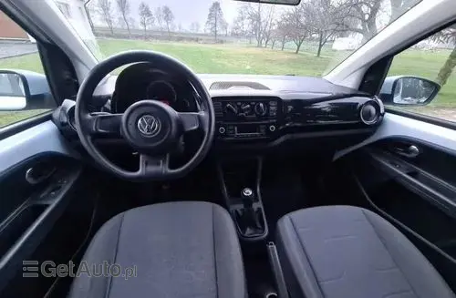 VOLKSWAGEN Up! 