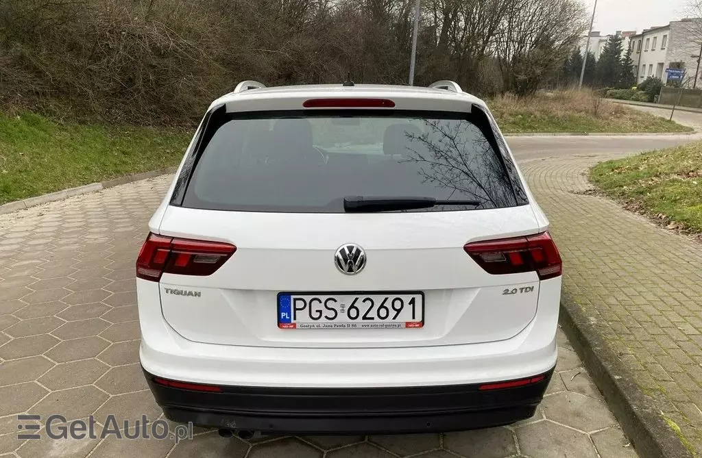 VOLKSWAGEN Tiguan 