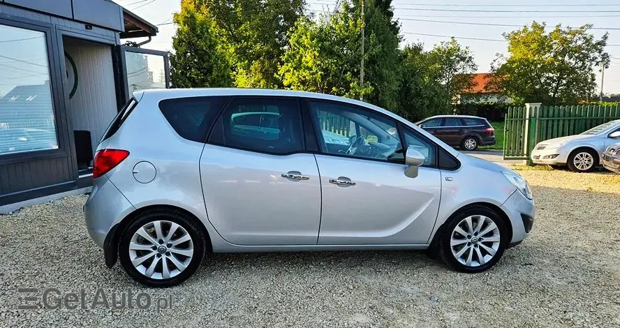 OPEL Meriva 1.4 T Cosmo