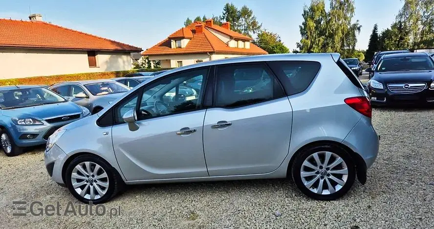 OPEL Meriva 1.4 T Cosmo