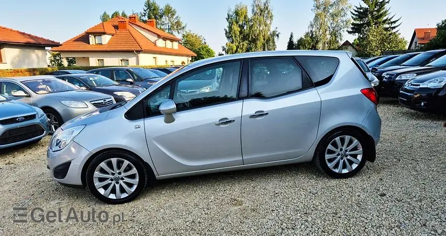 OPEL Meriva 1.4 T Cosmo