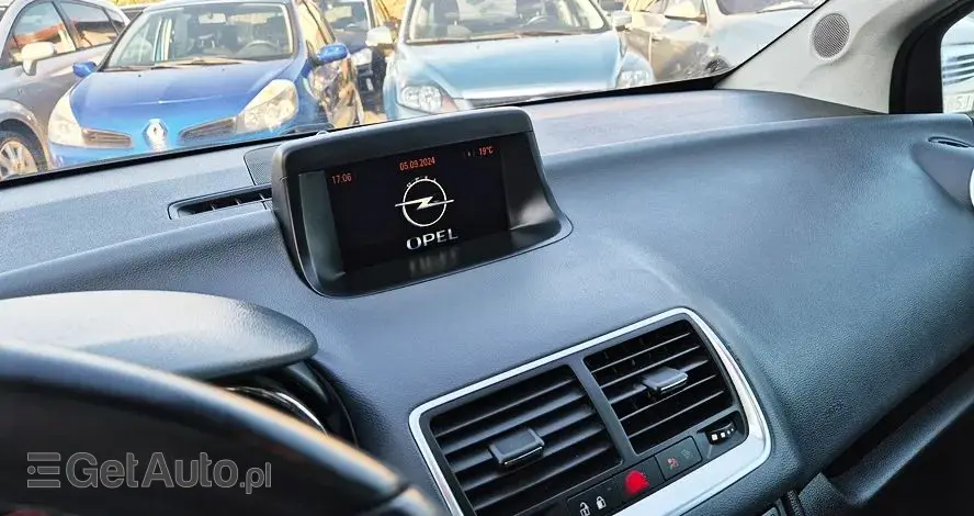 OPEL Meriva 1.4 T Cosmo