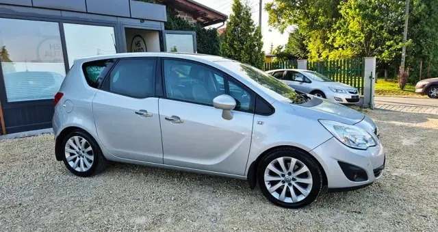 OPEL Meriva 1.4 T Cosmo