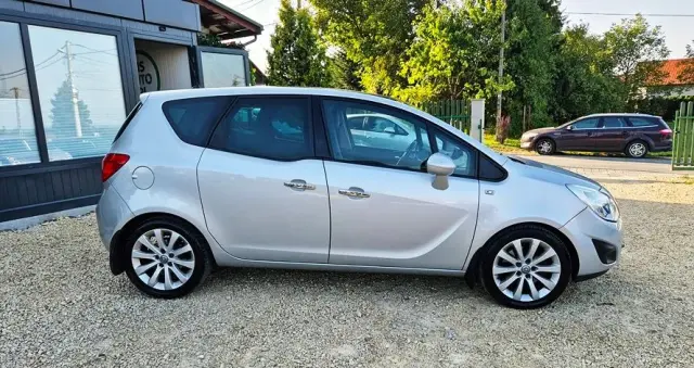 OPEL Meriva 1.4 T Cosmo