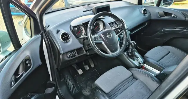 OPEL Meriva 1.4 T Cosmo