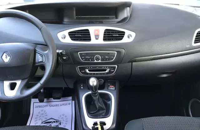 RENAULT Scenic 