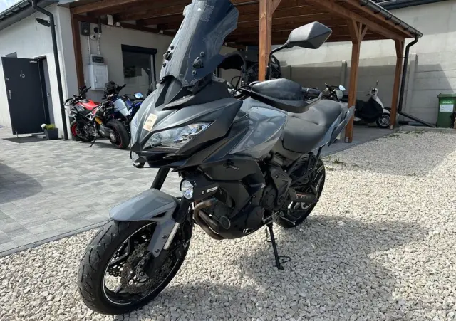 KAWASAKI Versys 650 