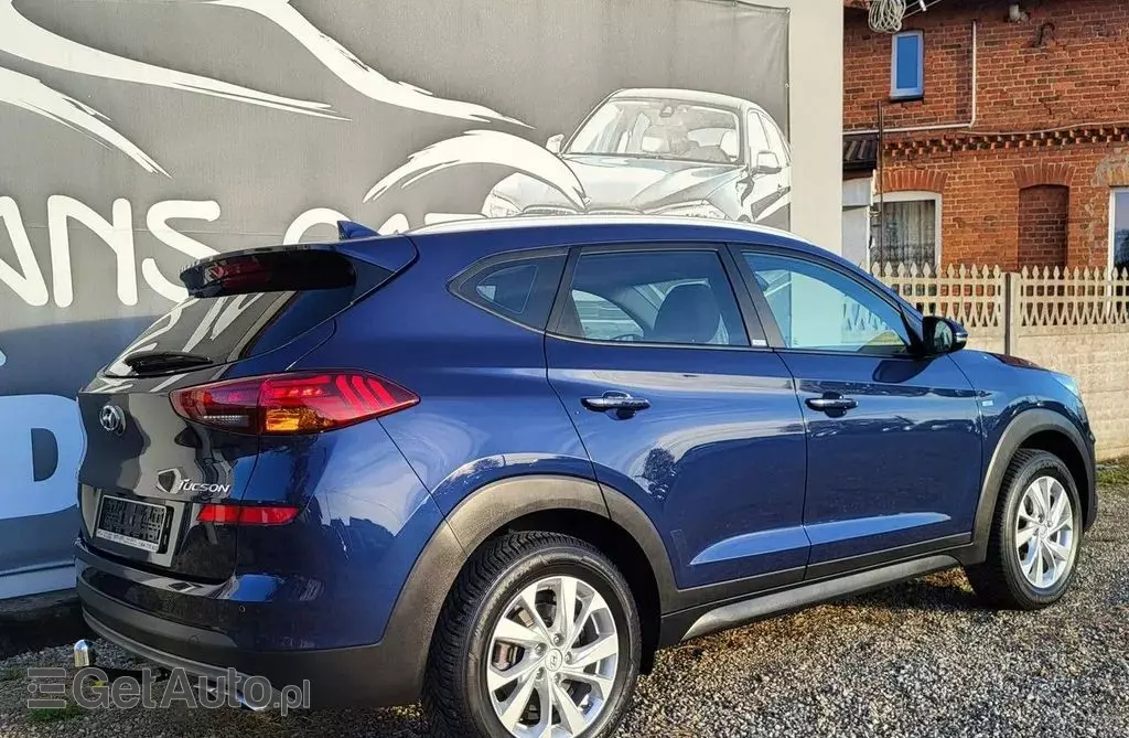 HYUNDAI Tucson 