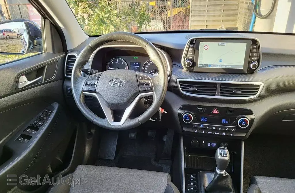 HYUNDAI Tucson 