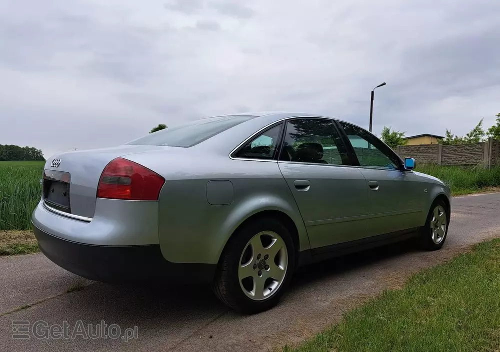 AUDI A6 1.8 T quattro