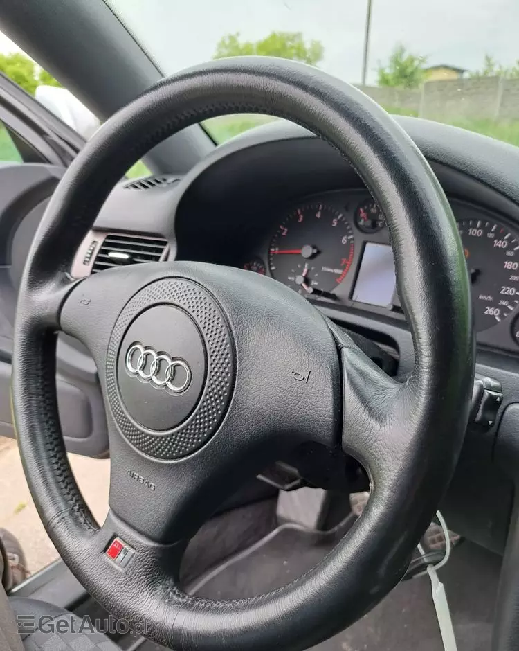 AUDI A6 1.8 T quattro