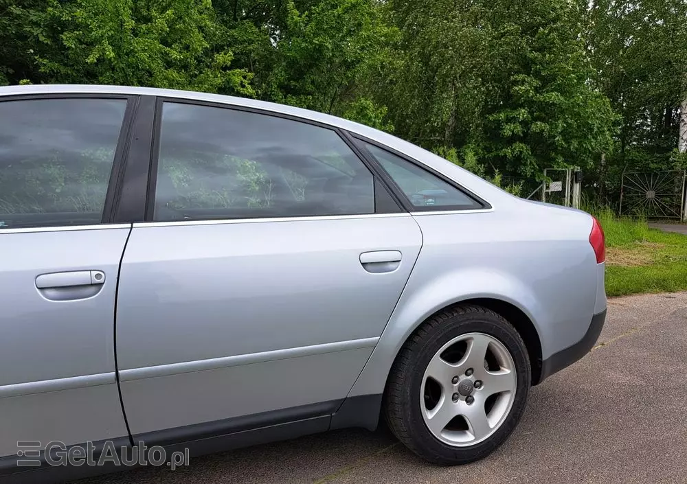 AUDI A6 1.8 T quattro